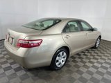 Used 2009 Toyota Camry LE image 3