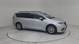 Certified 2023 Chrysler Pacifica Limited image 2