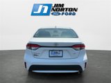 Used 2022 Toyota Corolla LE image 4