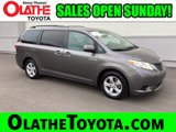 Certified 2017 Toyota Sienna LE image 3
