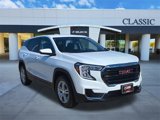 Used 2024 GMC Terrain SLE image 2