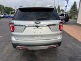 Used 2017 Ford Explorer XLT w/ Equipment Group 202A image 6