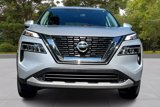 Used 2021 Nissan Rogue SV image 3