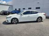 Used 2022 Nissan Altima 2.5 SV image 2