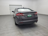 Used 2017 Ford Fusion SE image 6