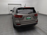 Used 2019 Kia Sorento L image 6