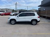 Used 2016 Volkswagen Tiguan S image 3