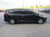 Used 2020 Chrysler Pacifica Touring-L image 5