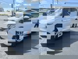 Used 2022 Chrysler Voyager LX image 2