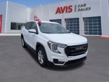 Used 2024 GMC Terrain SLE image 3