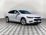 Used 2017 Chevrolet Malibu LT image 2
