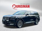 Used 2020 Lincoln Aviator Reserve w/ Equipment Group 201A image 2