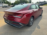 Used 2024 Hyundai Elantra SEL image 5