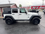 Used 2015 Jeep Wrangler Unlimited Rubicon w/ Connectivity Group image 4