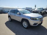 Used 2019 Jeep Cherokee Latitude w/ Cold Weather Group image 2
