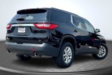 Used 2019 Chevrolet Traverse LT image 2