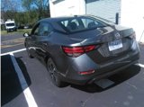 Used 2022 Nissan Sentra SV image 2