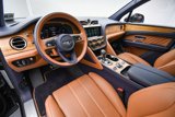 Used 2023 Bentley Bentayga image 2