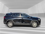 Used 2022 GMC Terrain SLE image 2