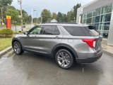 Used 2021 Ford Explorer XLT w/ Equipment Group 202A image 3