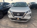 Used 2021 Nissan Rogue SV image 2