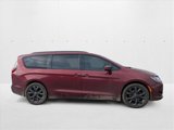 Used 2018 Chrysler Pacifica Limited w/ S Appearance Package image 4