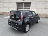 Certified 2025 Kia Soul LX image 3