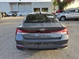 Used 2023 Hyundai Elantra SEL w/ Convenience Package image 5