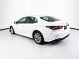 Used 2021 Toyota Camry LE image 5