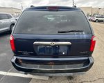 Used 2006 Chrysler Town & Country Touring image 6