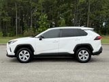 Used 2021 Toyota RAV4 LE image 4