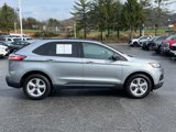 Certified 2022 Ford Edge SE image 2