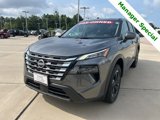 Used 2024 Nissan Rogue SV image 3
