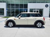 Used 2015 MINI Cooper 4-Door Hardtop image 4