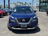 Used 2023 Nissan Rogue SV image 2