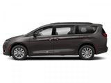 Used 2019 Chrysler Pacifica Touring-L Plus w/ S Appearance Package image 3