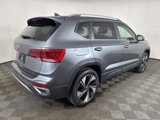 Certified 2024 Volkswagen Taos SE image 3