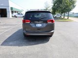 Used 2017 Chrysler Pacifica Touring-L Plus image 6