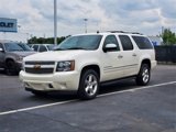 Used 2014 Chevrolet Suburban LTZ image 2