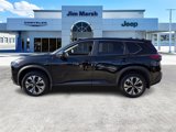 Used 2023 Nissan Rogue SV image 3