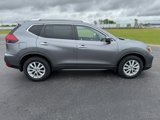 Used 2017 Nissan Rogue SV w/ SV Premium Package image 6
