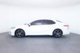 Used 2018 Toyota Camry LE image 2