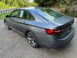 Used 2024 Volkswagen Jetta SE w/ Panoramic Sunroof Package image 3