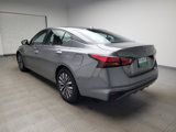 Used 2023 Nissan Altima 2.5 SV image 5