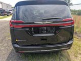 Certified 2024 Chrysler Pacifica Touring-L image 4