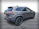 Used 2020 Jeep Cherokee Trailhawk image 4