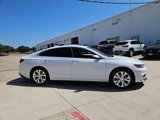 Used 2018 Chevrolet Malibu Premier w/ Driver Confidence Package image 4