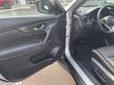 Used 2018 Nissan Rogue SV w/ Premium Package image 5