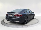 Used 2017 Honda Accord Touring image 3