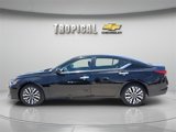 Used 2023 Nissan Altima 2.5 SV image 2